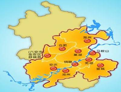 读下面材料.结合所学知识.回答题. 材料一 中原城市群是以郑州为中心.洛阳为副中心.开封.新乡.焦作.许昌.平顶山.漯河.济源等地区性城市为节点构成的紧密联系圈.是我国中部崛起的重要经济增长极.下图为中原城市群示意图. 材料二 下图为郑州市城市规划空间布局结构图. (1)郑州是我国重要的交通枢纽城市.通过该市的铁路分别是:A .B . (2)中原城市群中处于最 题目和参考答案